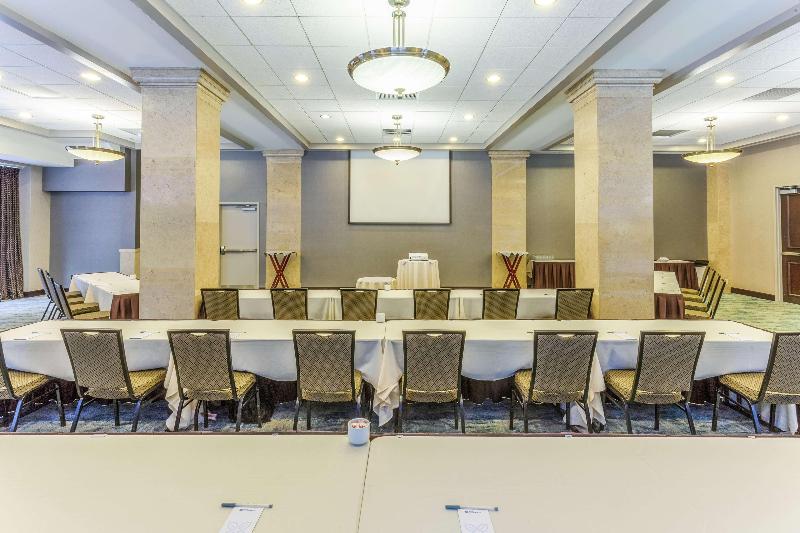 فندق Hilton Garden Inn Indianapolis Downtown