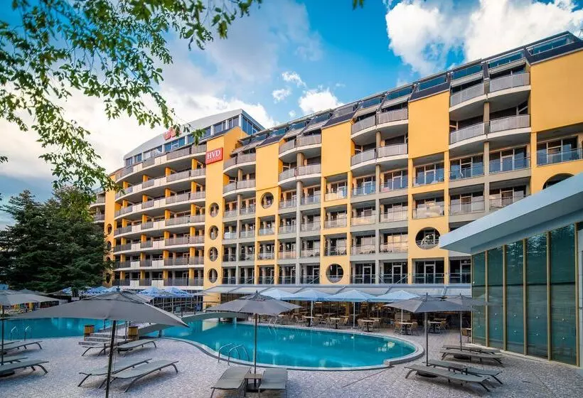 Отель Hvd Viva Club Ultra All Inclusive & Beach Snack Bar   Free Parking