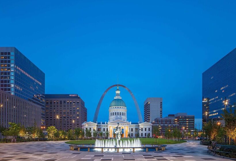 호텔 Hyatt Regency Saint Louis At The Arch