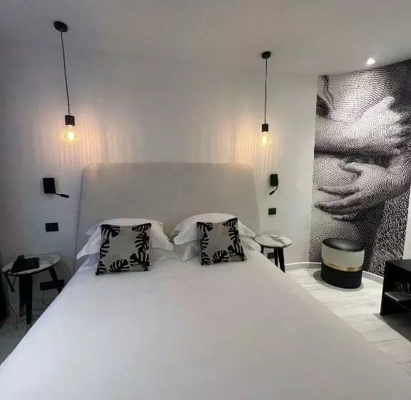 Otel Massena