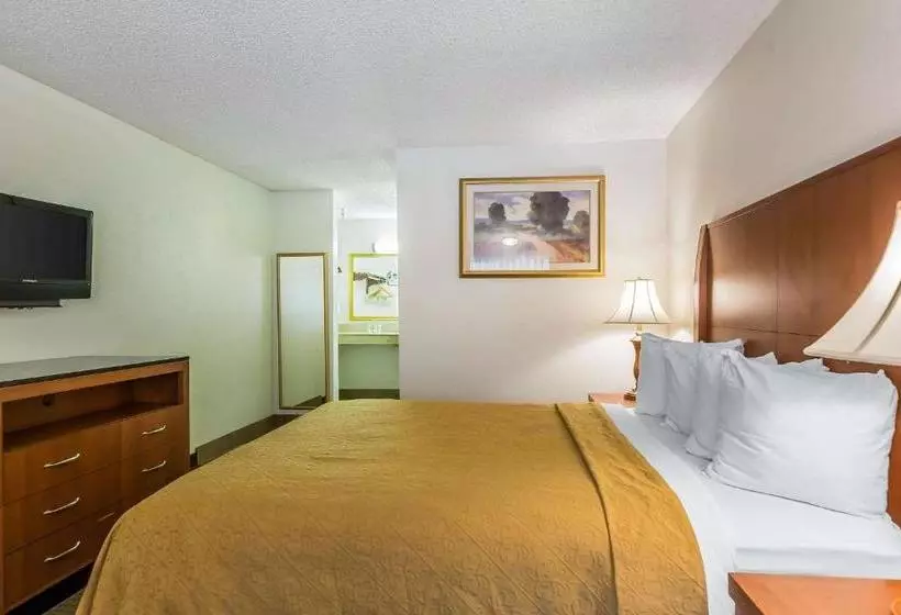 酒店 Quality Inn & Suites Bakersfield