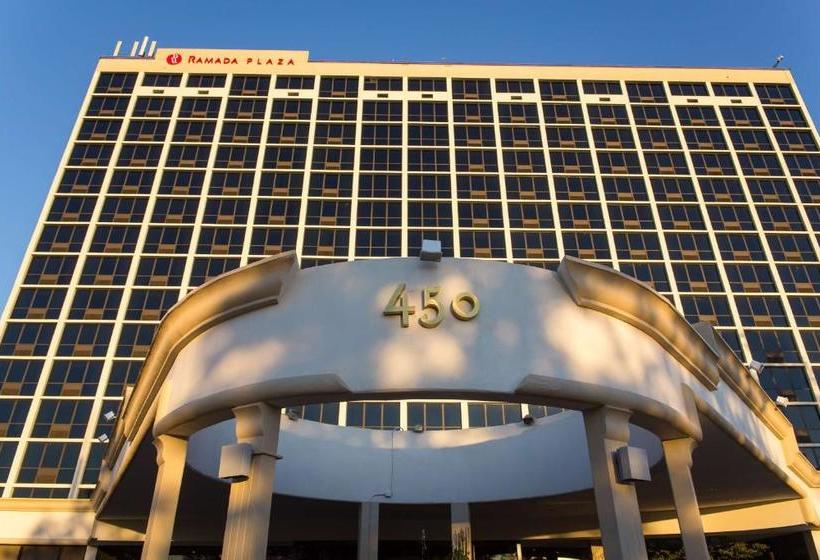 فندق Ramada Plaza By Wyndham Atlanta Downtown Capitol Park