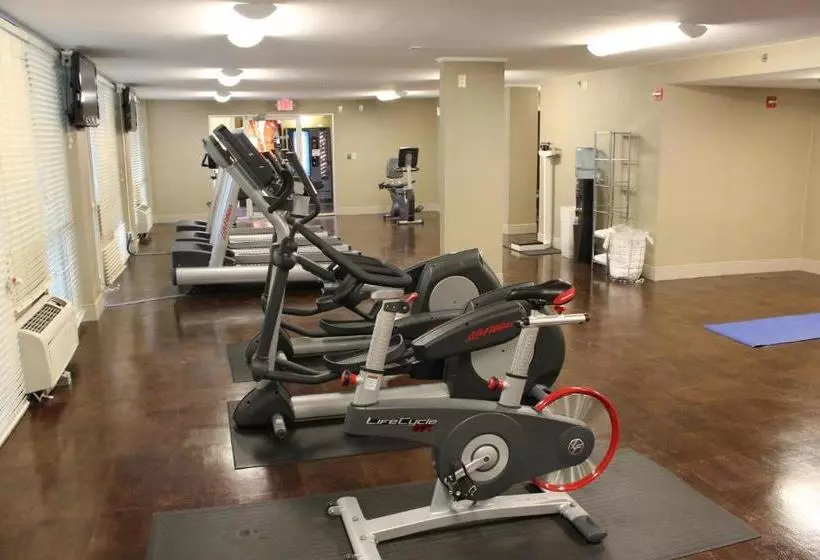 호텔 Ramada Plaza By Wyndham Atlanta Downtown Capitol Park