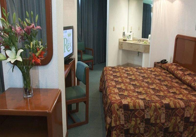 هتل Real Rex
