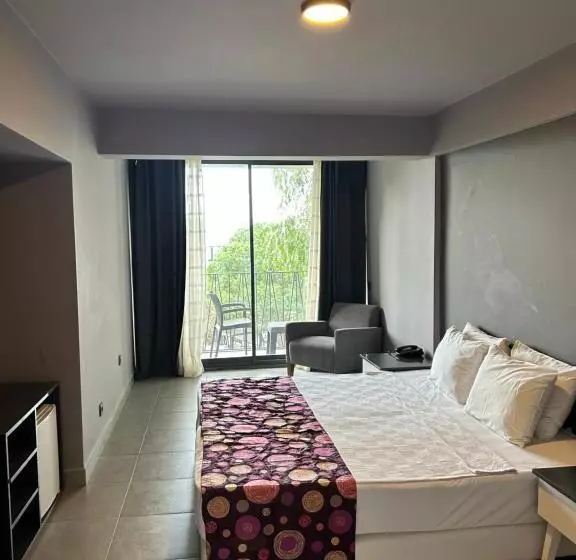 酒店 Riva Bodrum Resort Adult Only +16