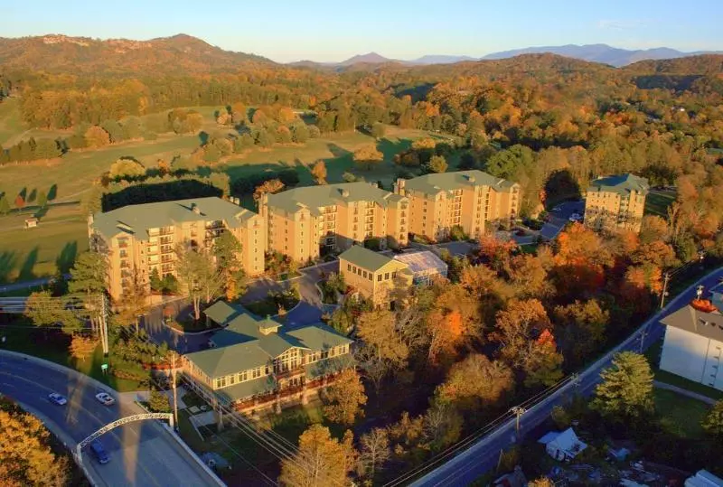 Hotel Riverstone Condo Resort & Spa