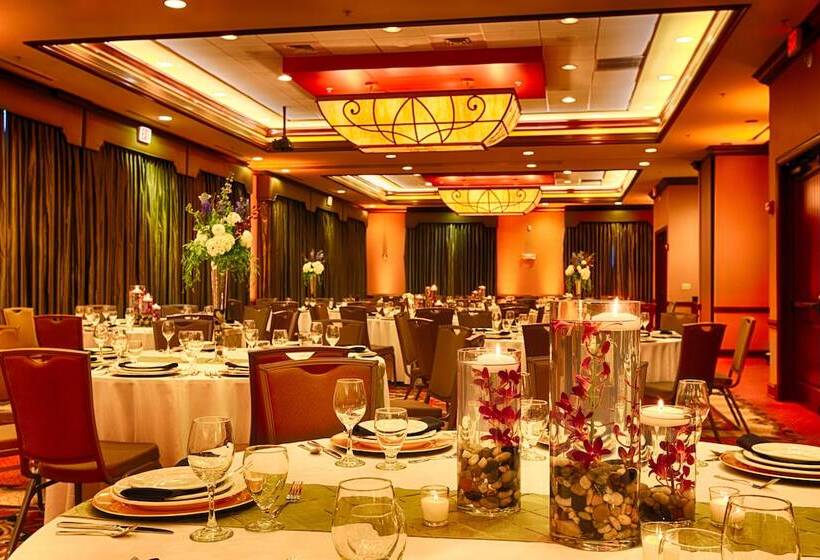 فندق Riverstone Condo Resort & Spa