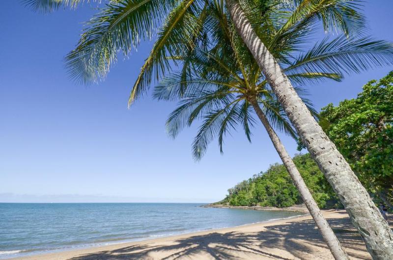 ホテル Roydon Beachfront Apartments