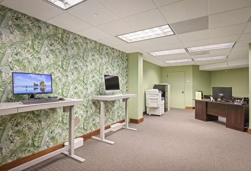 هتل Waipouli Beach Resorts & Spa Kauai By Outrigger