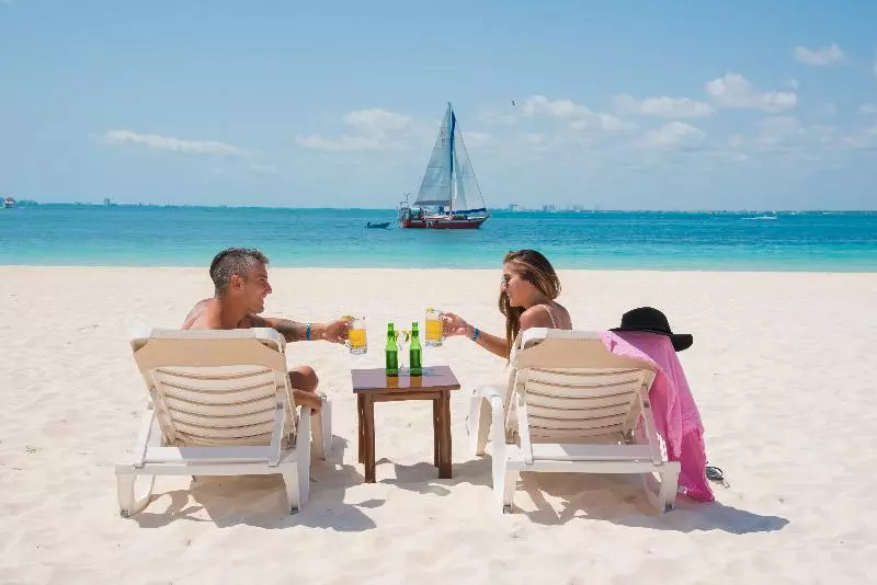 Hotel Privilege Aluxes - Adults Only