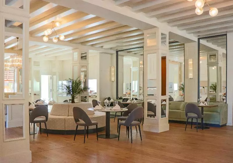 Hotel Privilege Aluxes - Adults Only