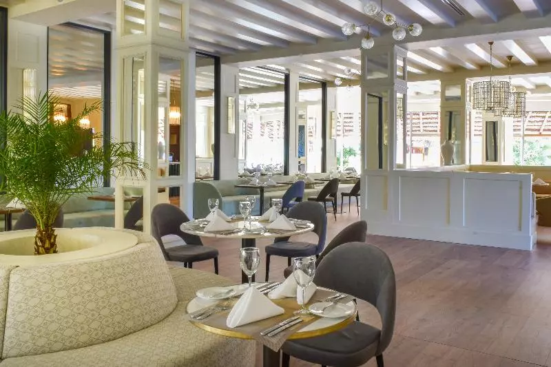 Hotel Privilege Aluxes - Adults Only