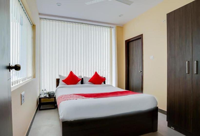 Hotel Oyo 28124 Alekhya Residency Cafe Bahar