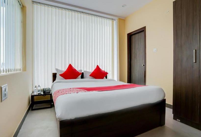 Hotel Oyo 28124 Alekhya Residency Cafe Bahar