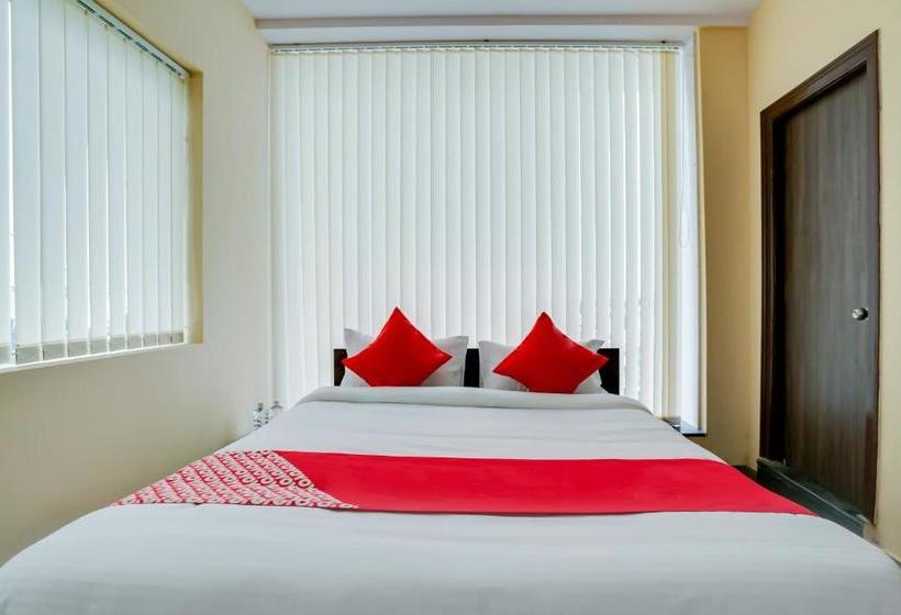 Hotel Oyo 28124 Alekhya Residency Cafe Bahar