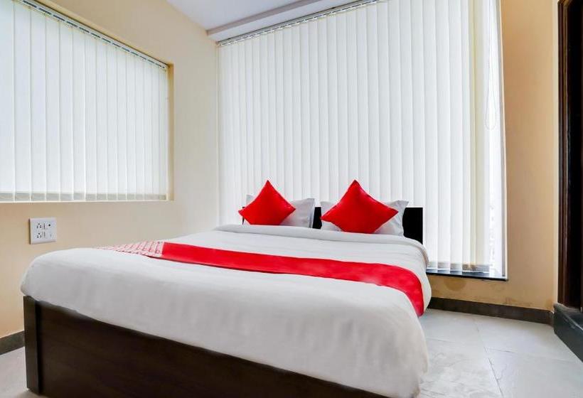 Hotel Oyo 28124 Alekhya Residency Cafe Bahar