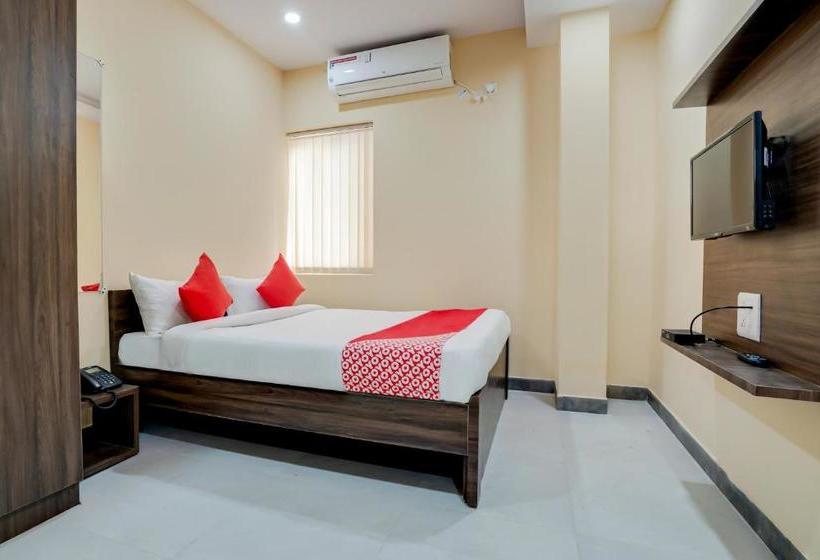 Hotel Oyo 28124 Alekhya Residency Cafe Bahar