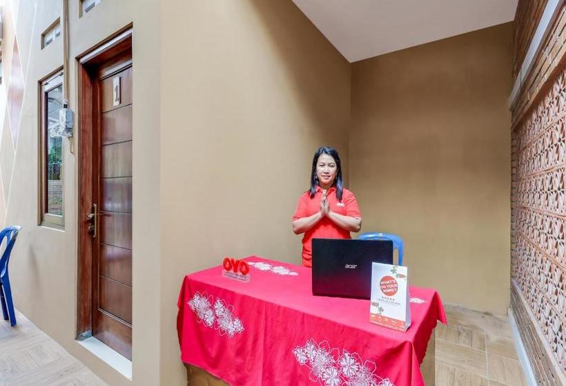 בית מלון כפרי Oyo 90095 Indah Homestay Syariah