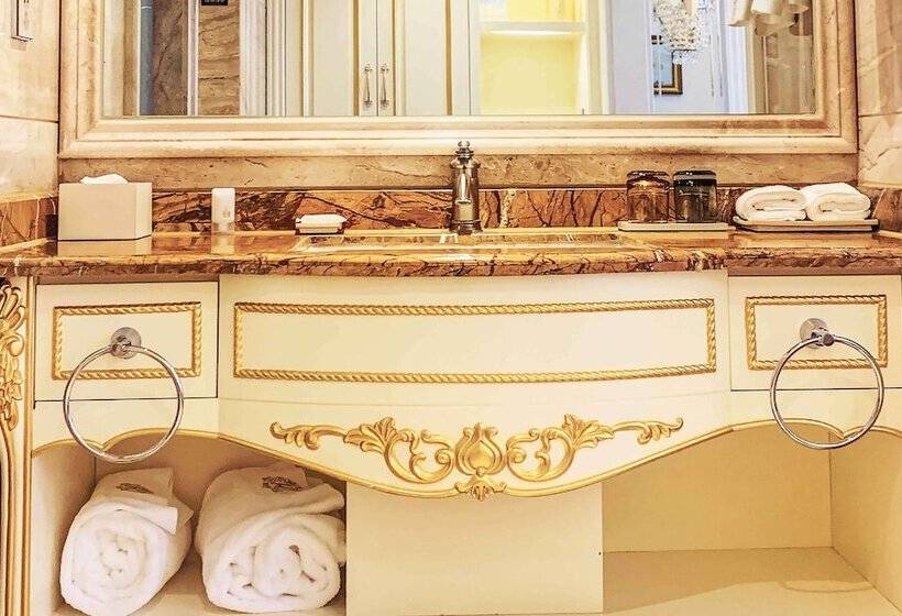 Отель Wyndham Grand Kunming East