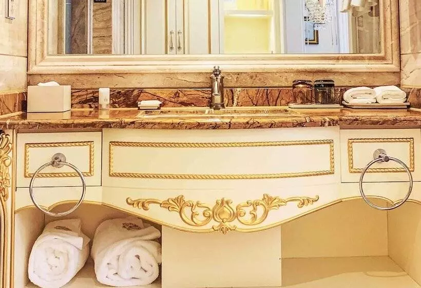 ホテル Wyndham Grand Kunming East