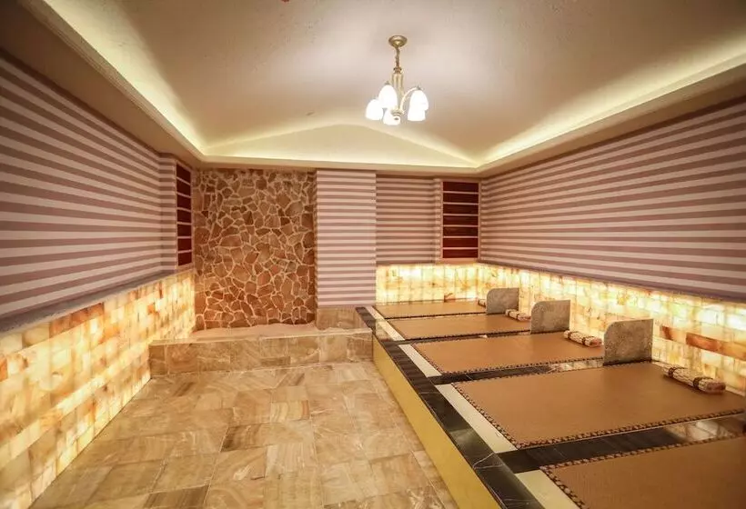 ホテル Wyndham Grand Kunming East