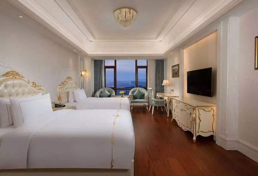 ホテル Wyndham Grand Kunming East