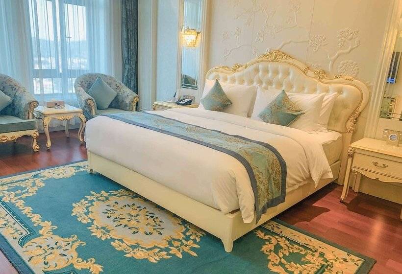 Отель Wyndham Grand Kunming East