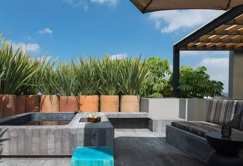 Dos Casas Hotel & Spa