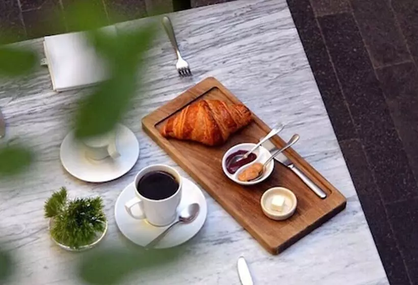 Dos Casas Hotel & Spa