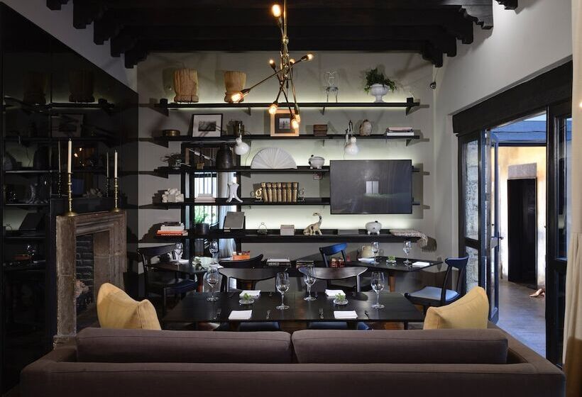 Dos Casas Hotel & Spa