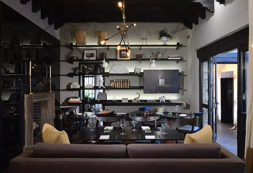 Dos Casas Hotel & Spa