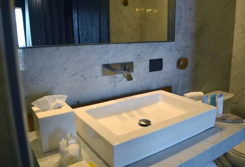 Dos Casas Hotel & Spa