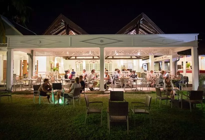 هتل Exsel Alamanda