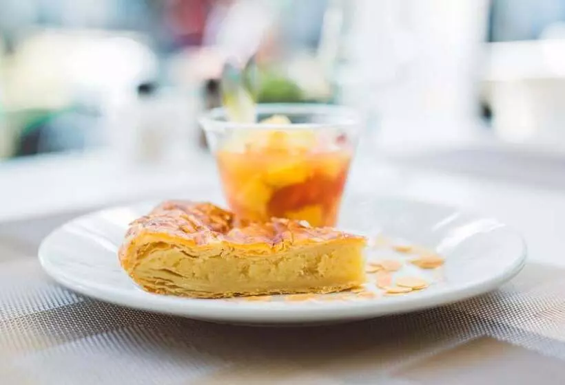 هتل Exsel Alamanda