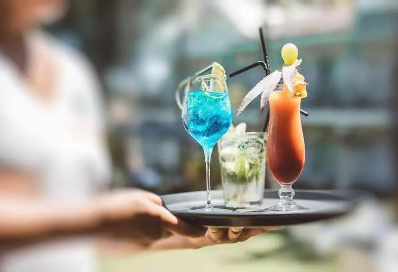 هتل Exsel Alamanda