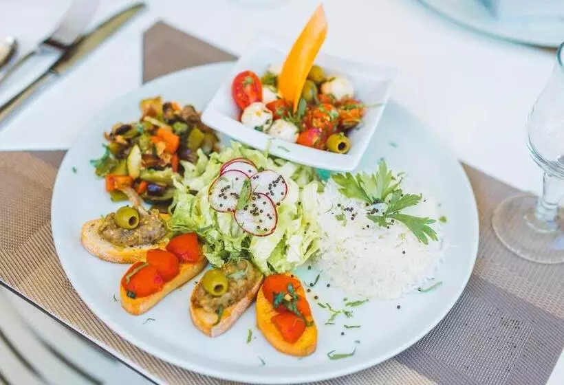 هتل Exsel Alamanda