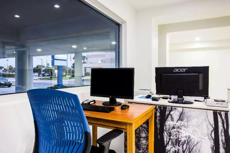 호텔 Arya Blu Inn And Suites