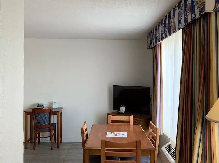 호텔 Arya Blu Inn And Suites