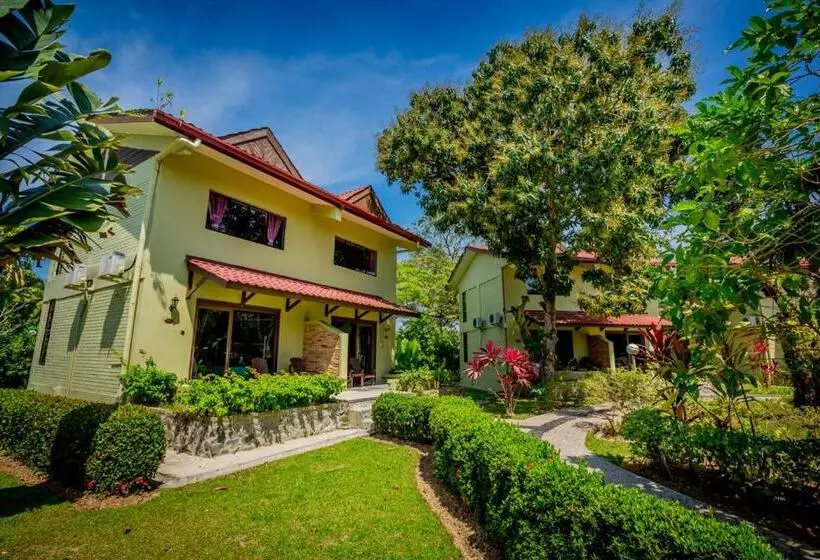 Szálloda Beringgis Beach Resort & Spa