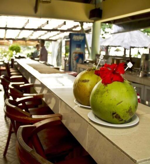 فندق Beringgis Beach Resort & Spa