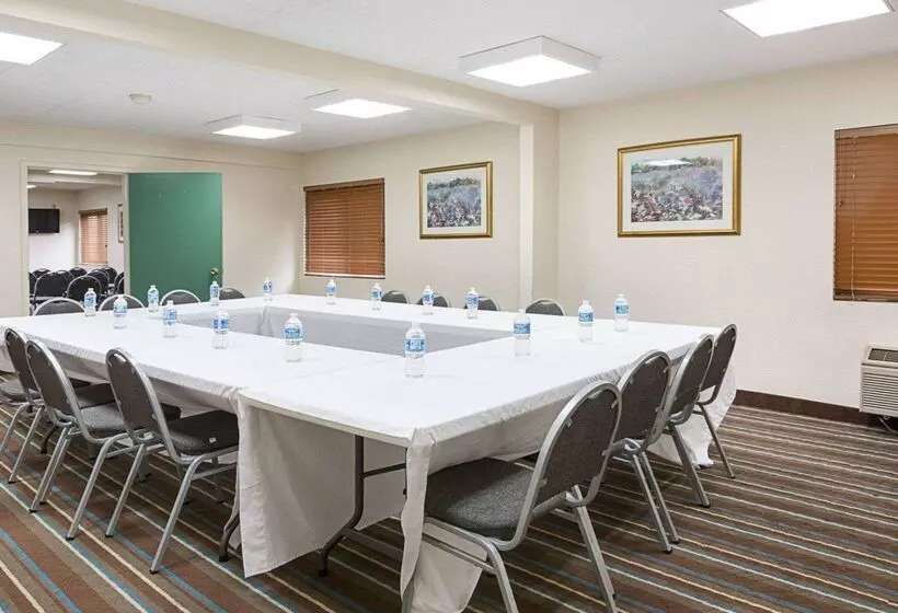 فندق Comfort Inn