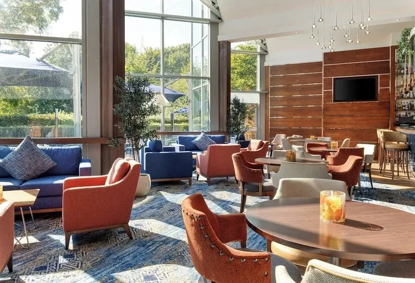 Hotelli Crowne Plaza London   Gatwick Airport, An Ihg