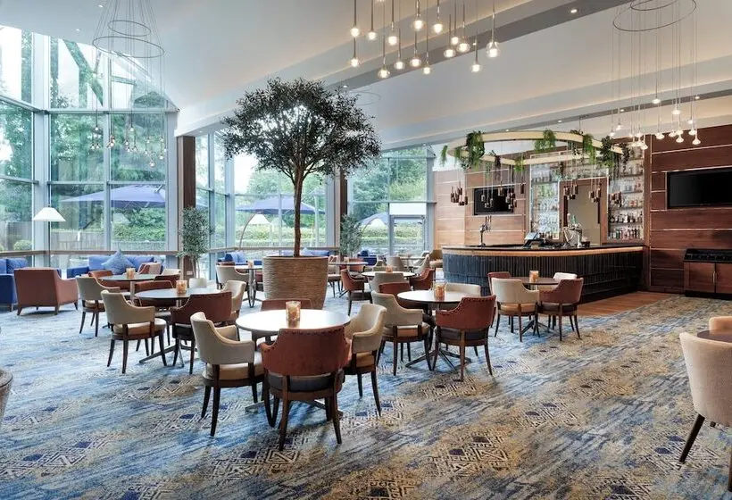 Hotelli Crowne Plaza London   Gatwick Airport, An Ihg
