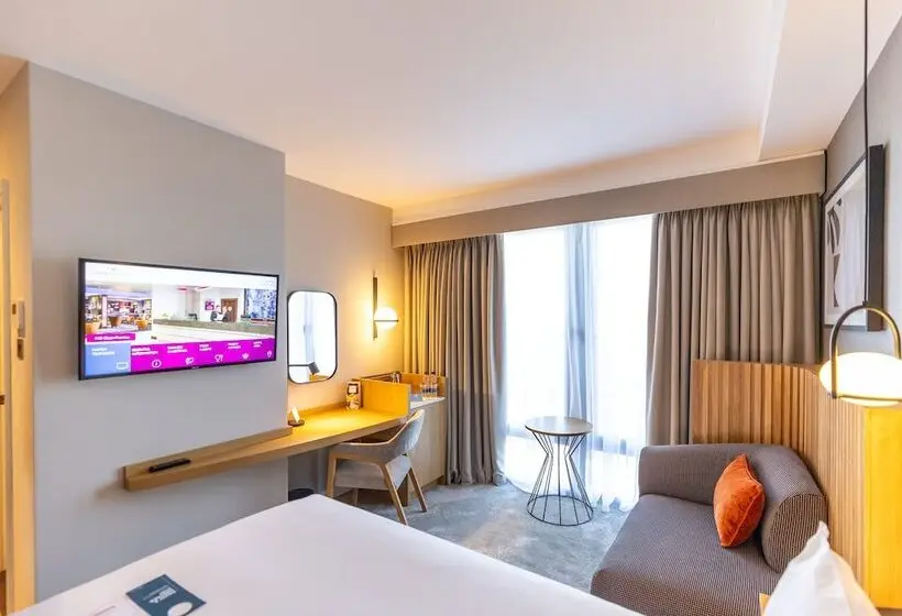 Hotelli Crowne Plaza London   Gatwick Airport, An Ihg