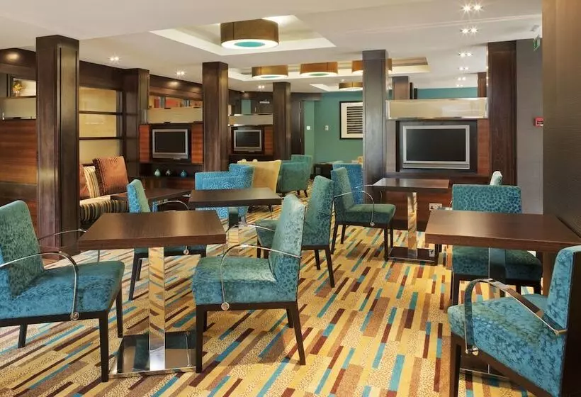 호텔 Crowne Plaza London   Gatwick Airport, An Ihg