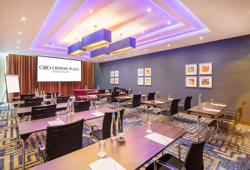 호텔 Crowne Plaza London   Gatwick Airport, An Ihg