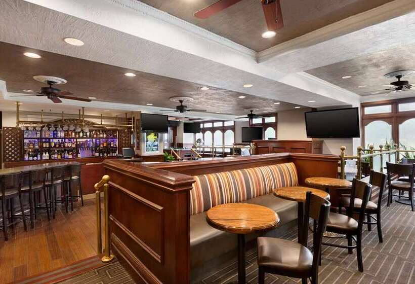 Hotel Embassy Suites By Hilton Dallas Dfw Airport South