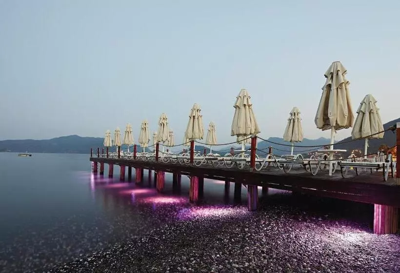 Emre Beach & Emre Hotel