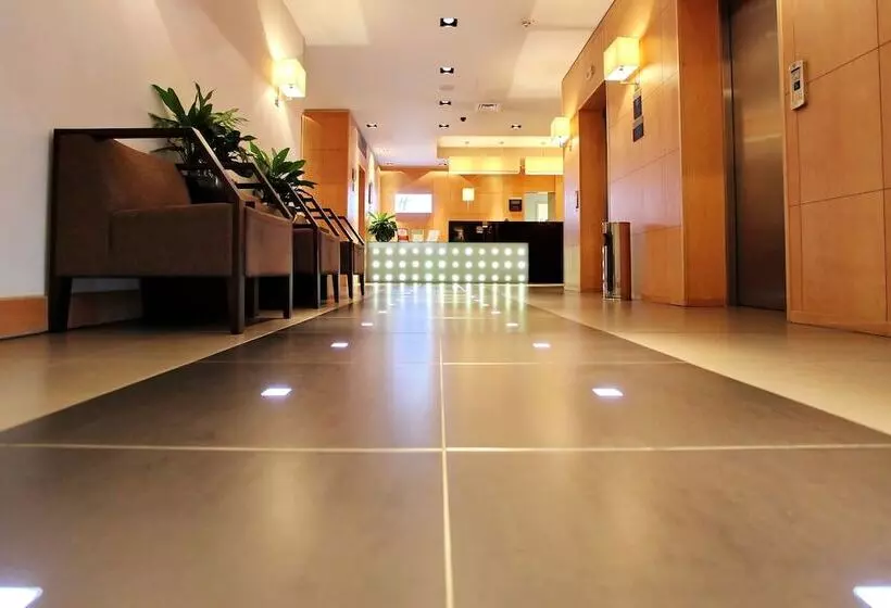 ホテル Holiday Inn Express Birmingham Redditch, An Ihg