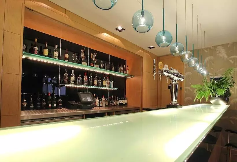 ホテル Holiday Inn Express Birmingham Redditch, An Ihg